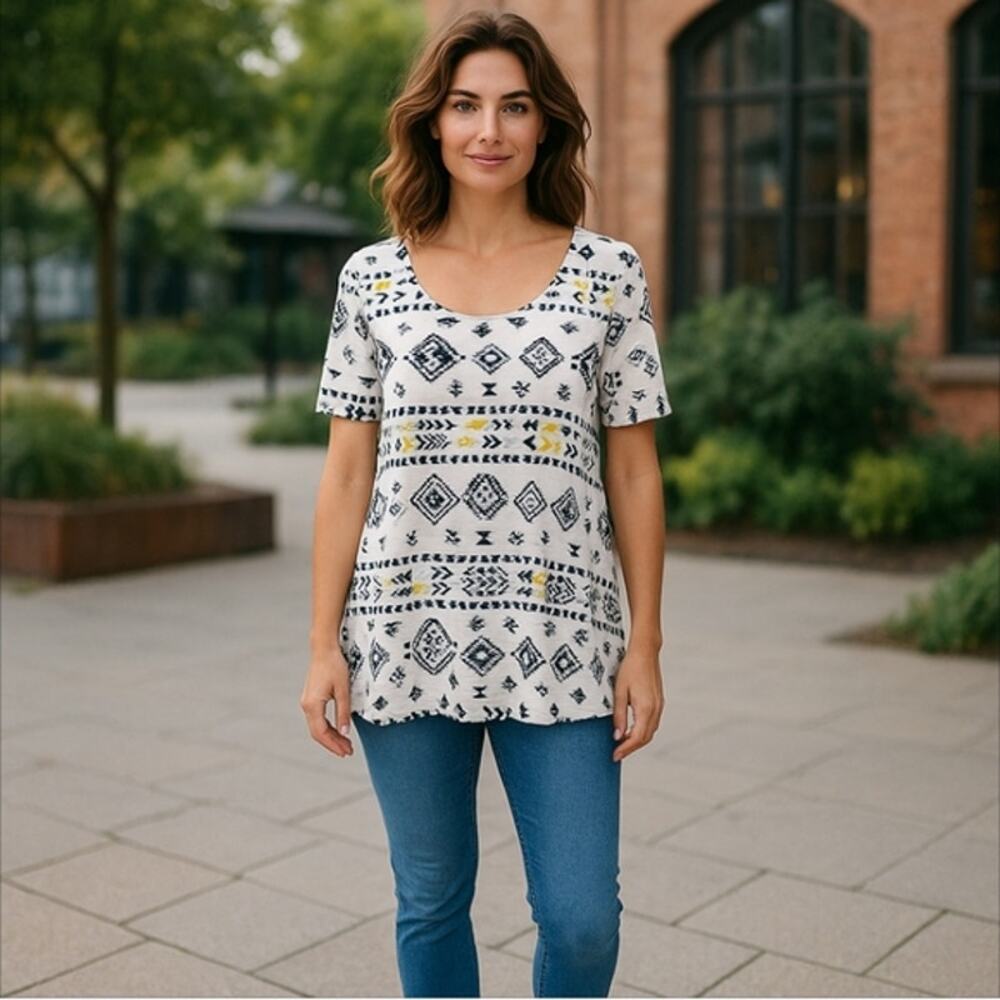 LulaRoe Simply Comfortable Top Size L